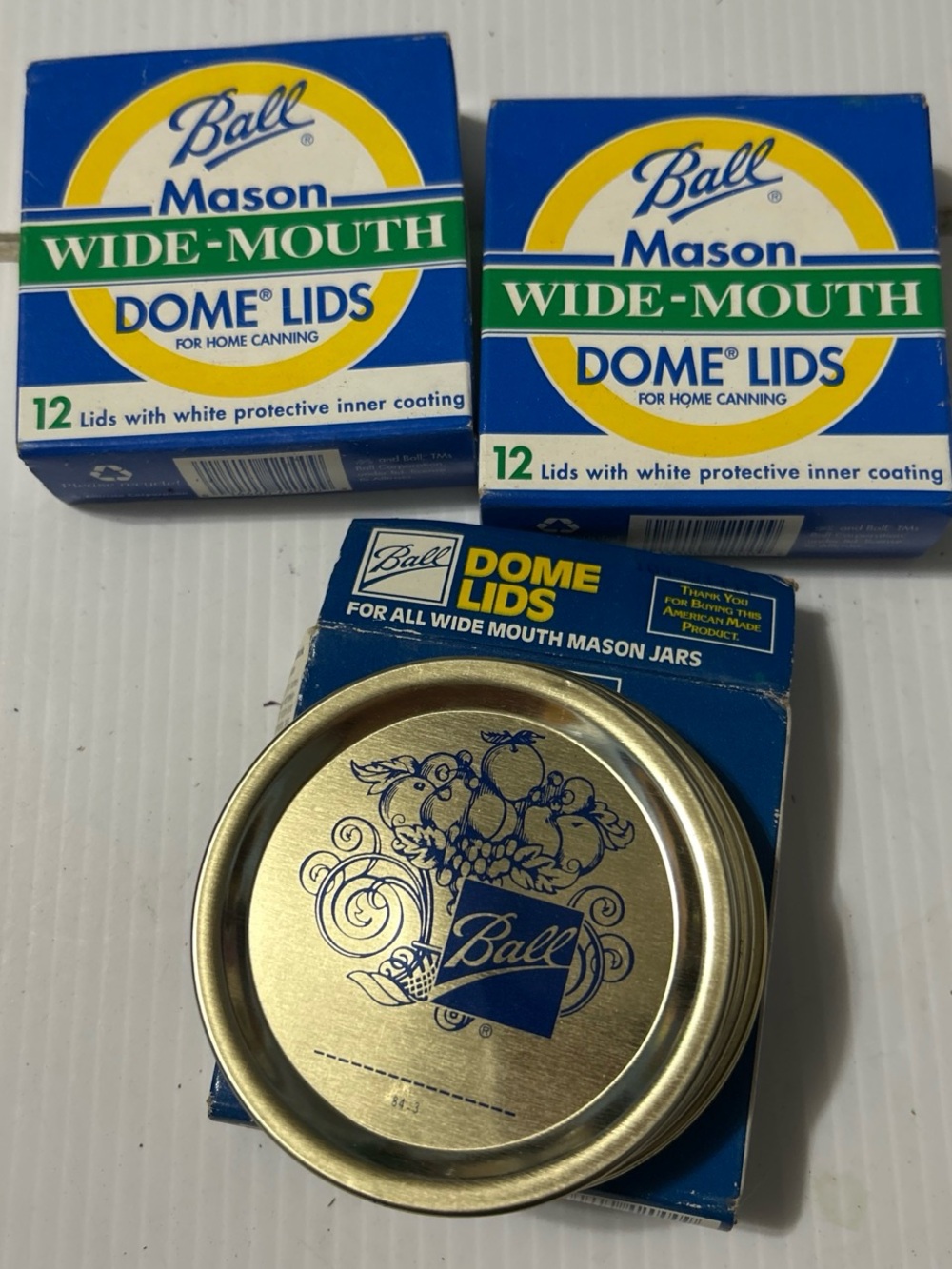 Ball Mason Wide-Mouth Dome Lids in Gold - Pack